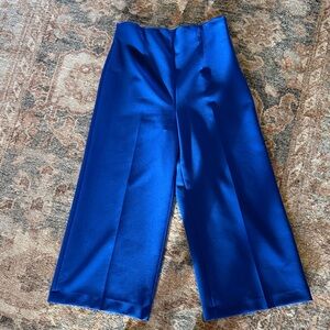 Zara Royal Blue wide leg cropped dress pants 
Size L